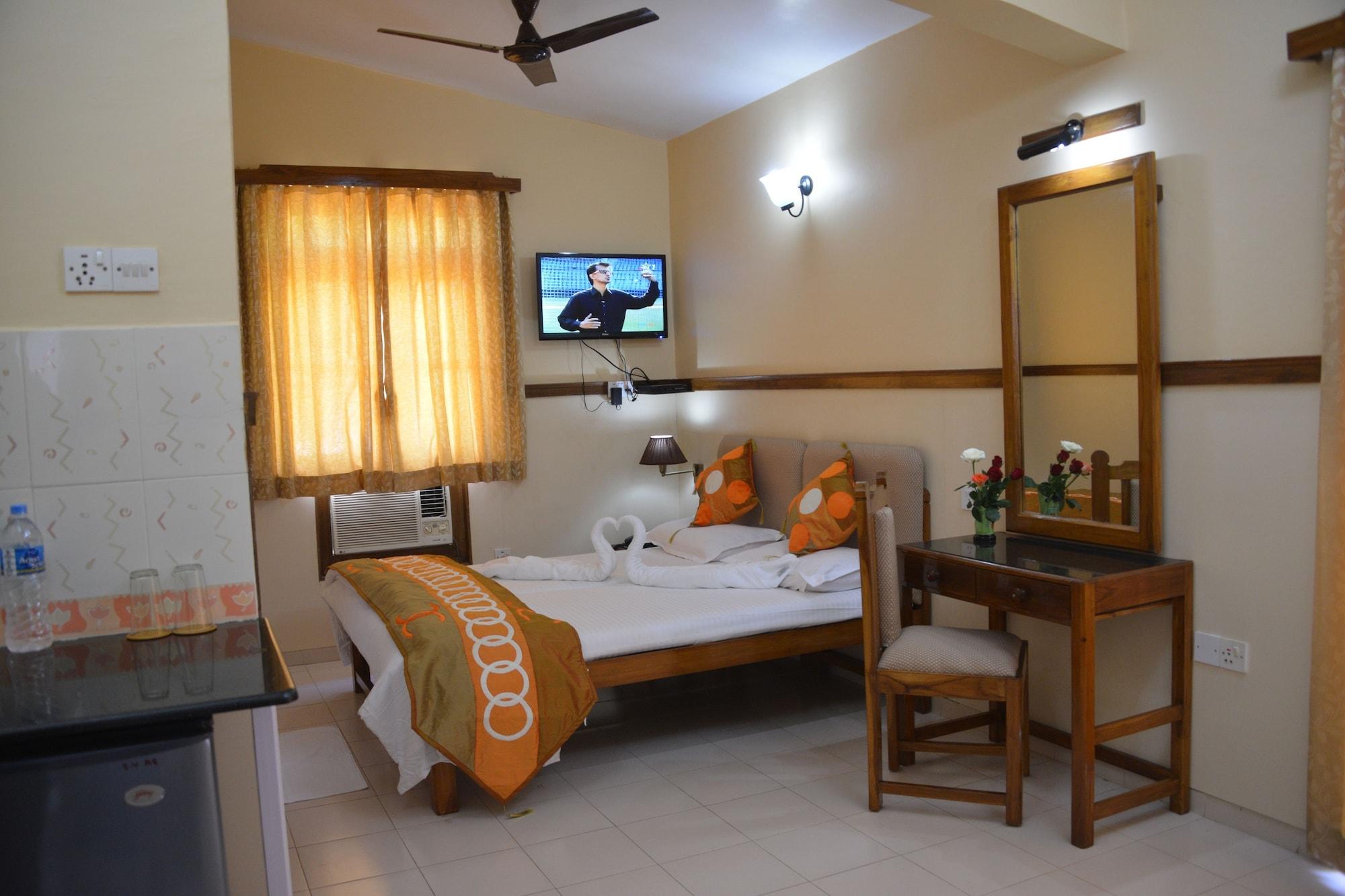 Summerville Beach Resort Candolim Buitenkant foto