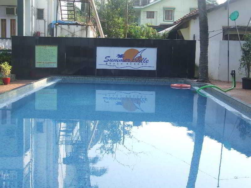 Summerville Beach Resort Candolim Buitenkant foto