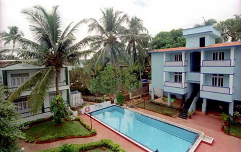 Summerville Beach Resort Candolim Buitenkant foto