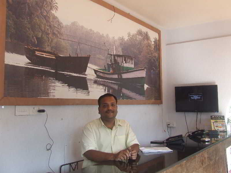 Summerville Beach Resort Candolim Buitenkant foto